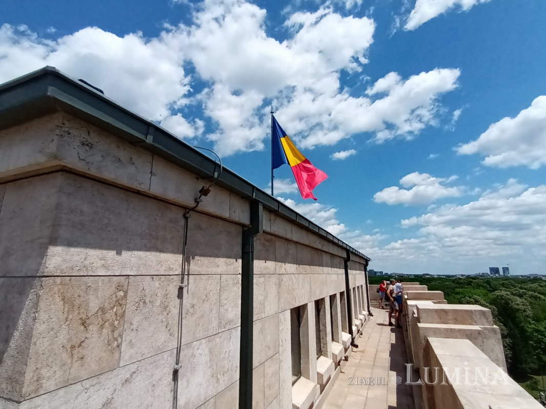 Un Arc peste timp 218748