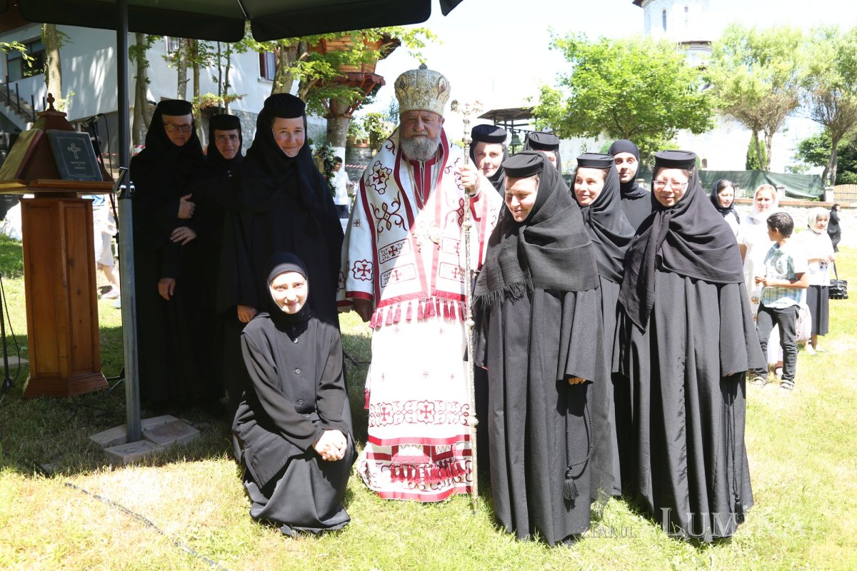 Mănăstirea Cârţişoara, lavra din Ţara Făgăraşului 218884