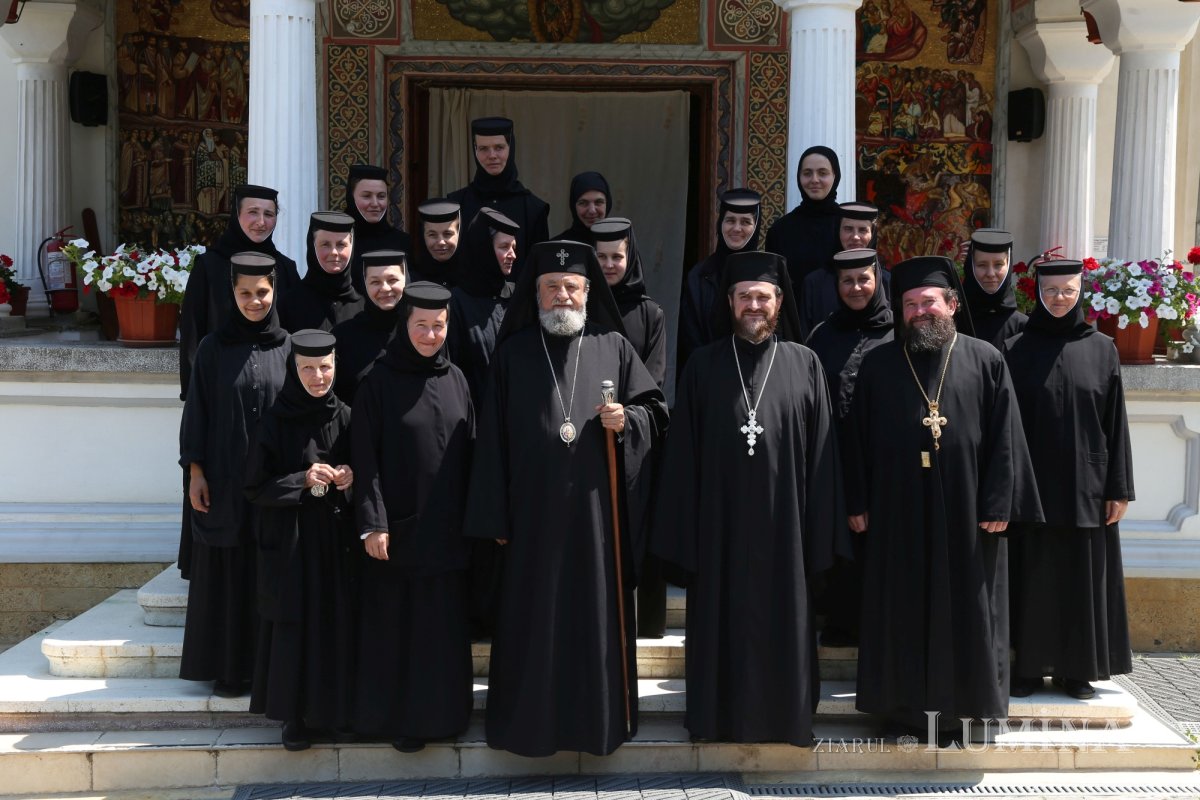 Mănăstirea Cârţişoara, lavra din Ţara Făgăraşului 218885