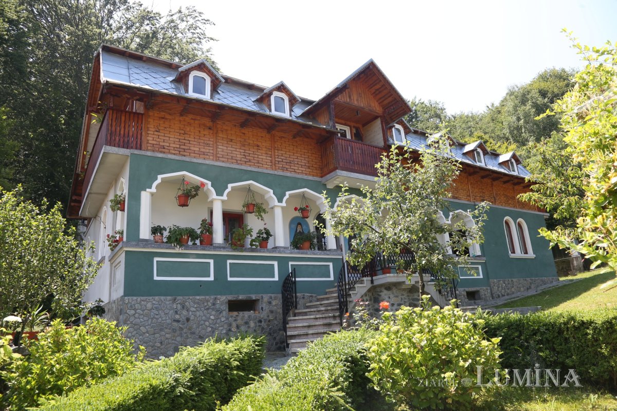 Mănăstirea Cârţişoara, lavra din Ţara Făgăraşului 218887