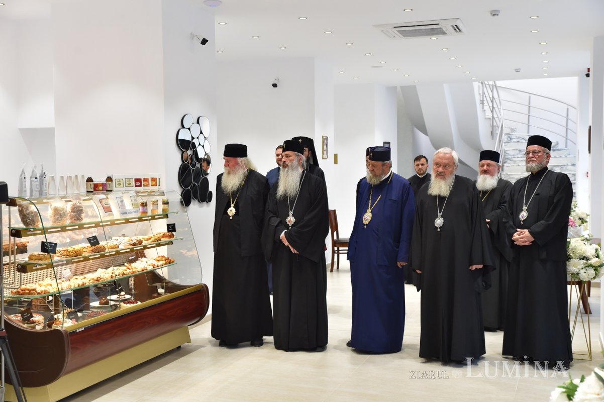 Binecuvântare și înnoire la Casa de oaspeți „Sfântul Apostol Andrei” din București 219406