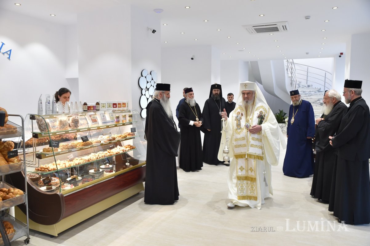 Binecuvântare și înnoire la Casa de oaspeți „Sfântul Apostol Andrei” din București 219409