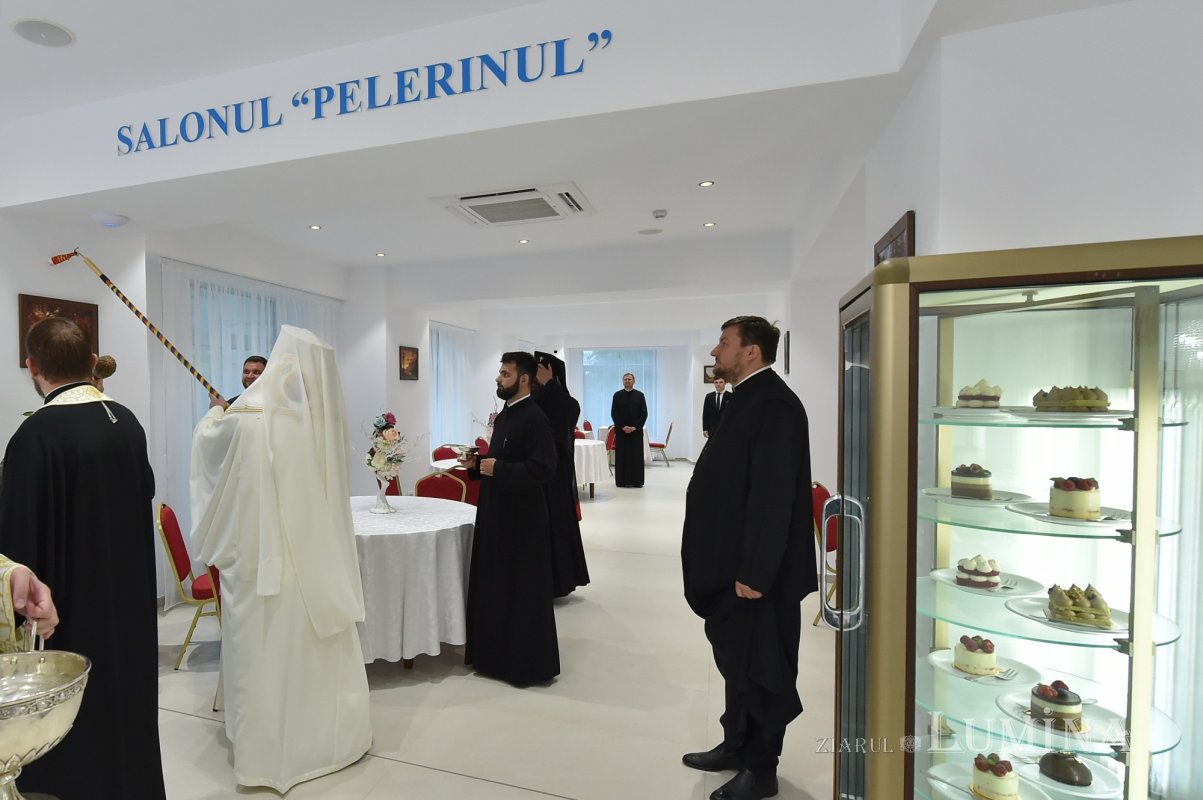 Binecuvântare și înnoire la Casa de oaspeți „Sfântul Apostol Andrei” din București 219419