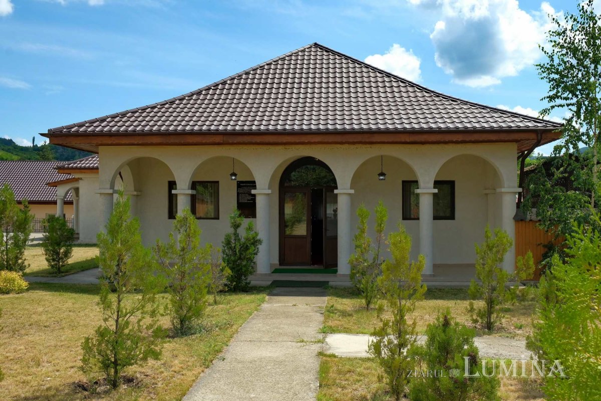 Biserica din Lopătari, ca un luminiș cosmic al sufletului 219497