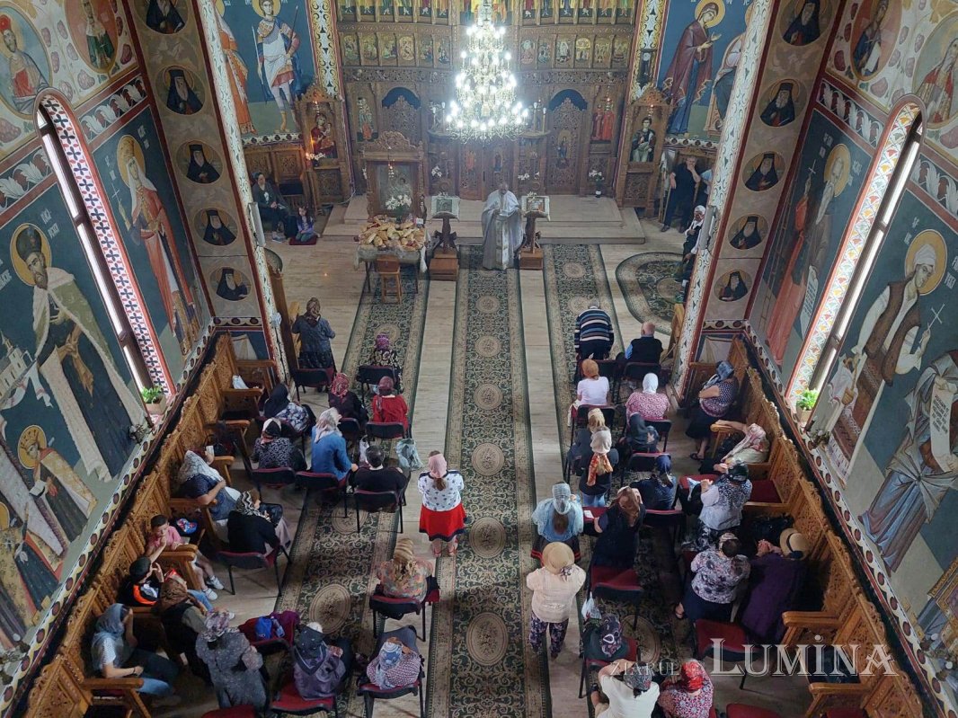 Biserica din Lopătari, ca un luminiș cosmic al sufletului 219501