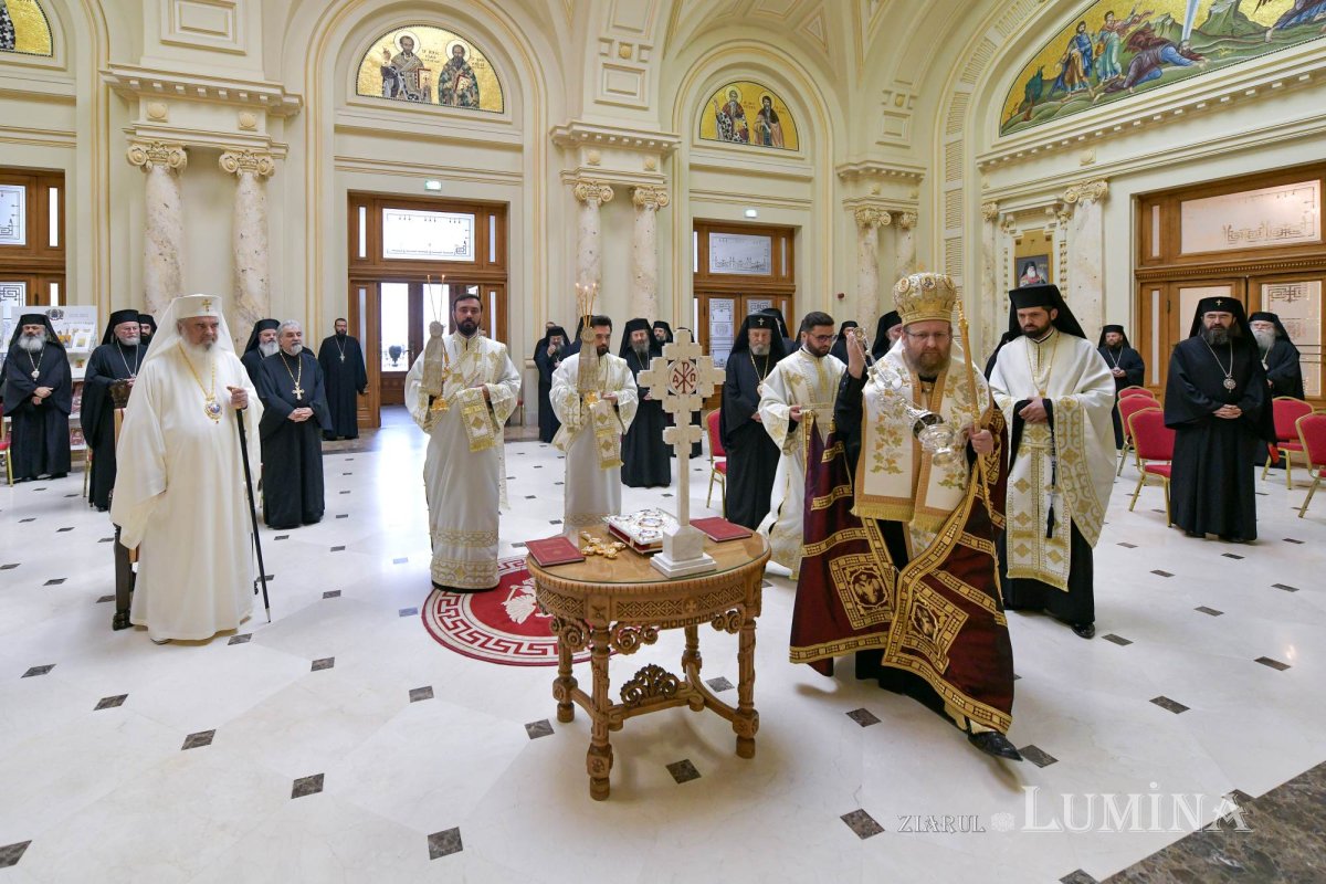 Sfântul Sinod s-a întrunit  în şedinţă de lucru 219523