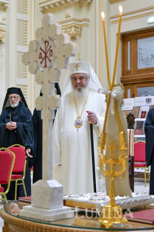 Sfântul Sinod s-a întrunit  în şedinţă de lucru 219524