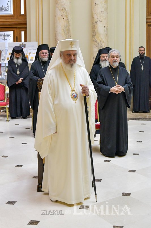 Sfântul Sinod s-a întrunit  în şedinţă de lucru 219526