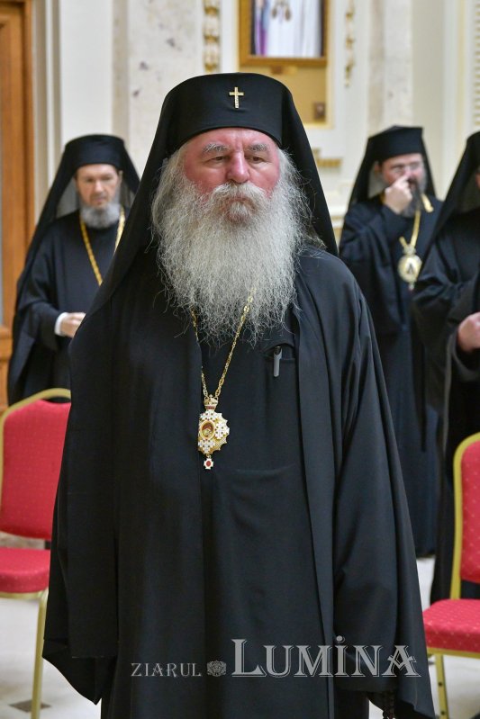 Sfântul Sinod s-a întrunit  în şedinţă de lucru 219536