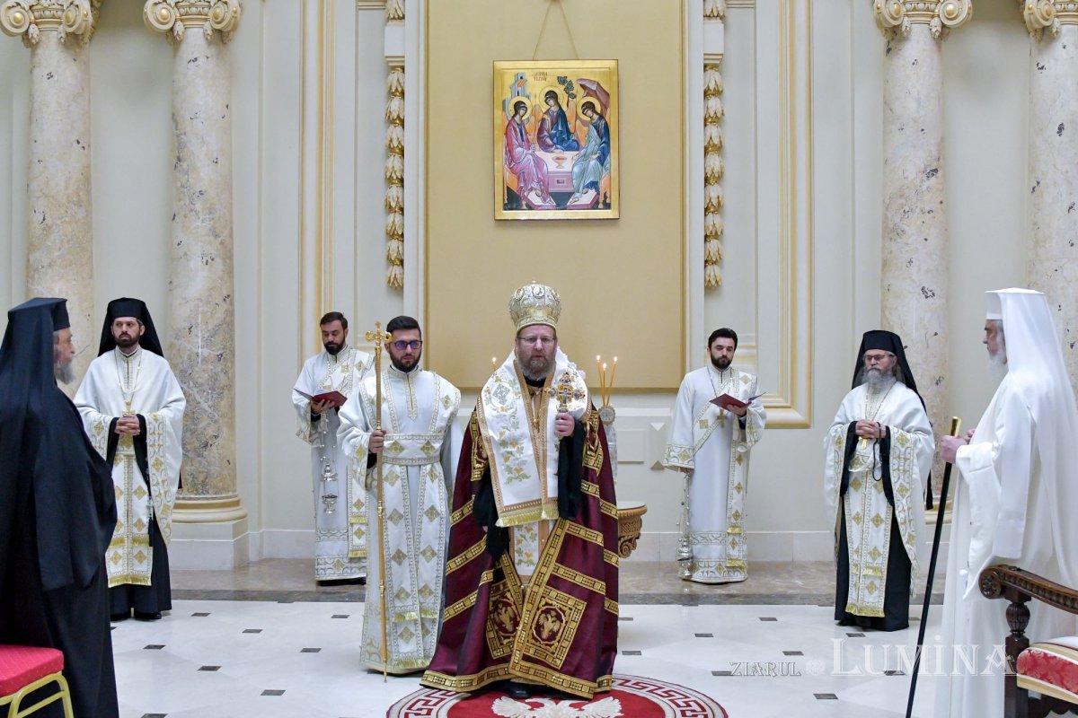 Sfântul Sinod s-a întrunit  în şedinţă de lucru 219537