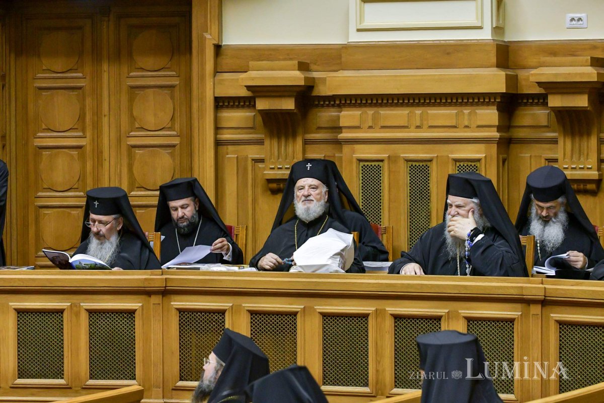 Sfântul Sinod s-a întrunit  în şedinţă de lucru 219543