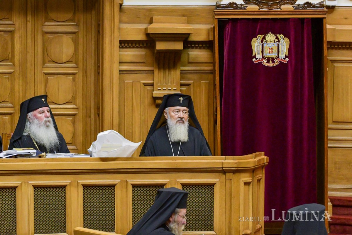 Sfântul Sinod s-a întrunit  în şedinţă de lucru 219544