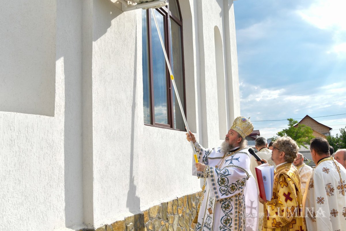 Biserică înnoită pentru pomenirea celor adormiți în Mizil 220023