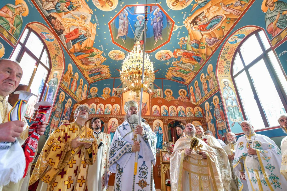 Biserică înnoită pentru pomenirea celor adormiți în Mizil 220038