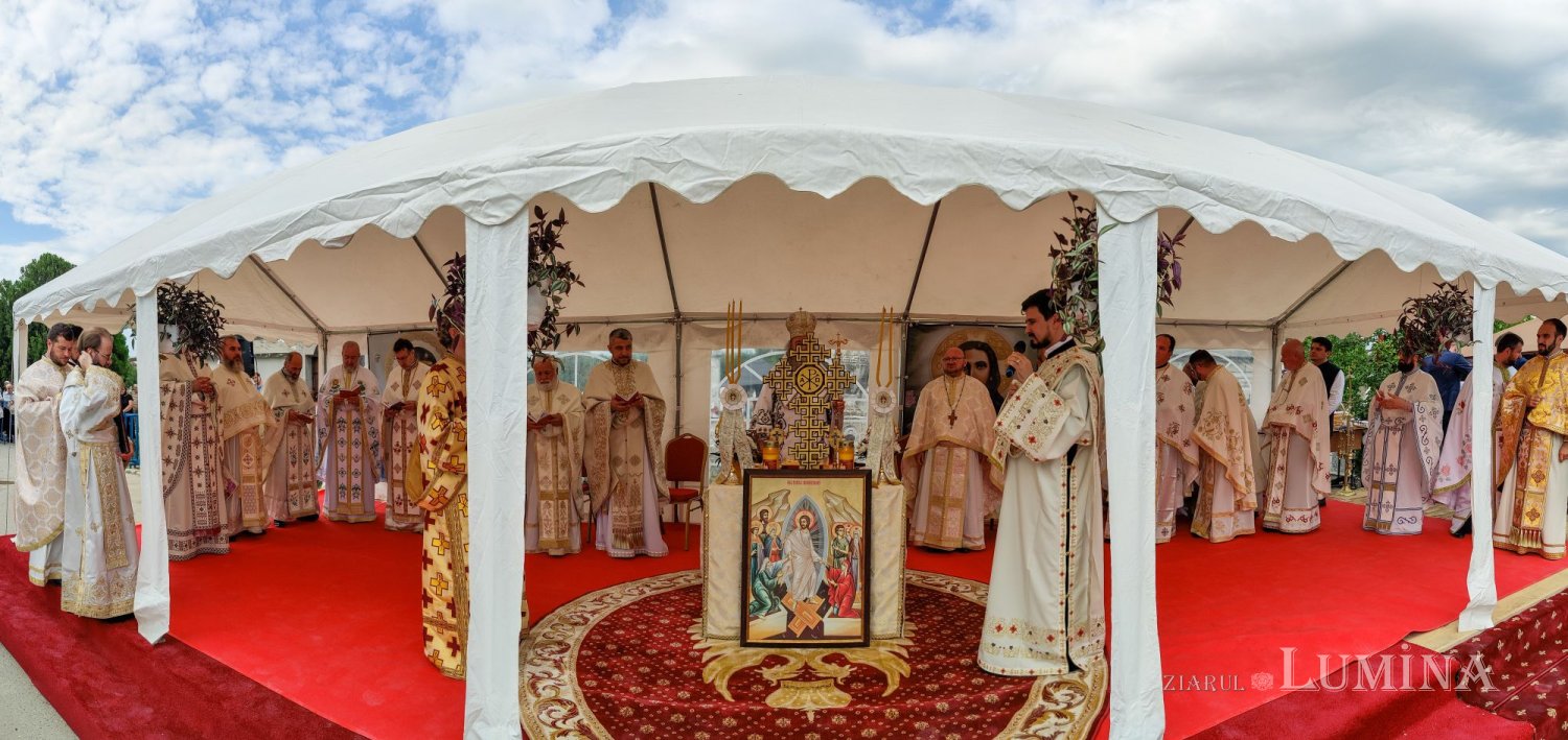 Biserică înnoită pentru pomenirea celor adormiți în Mizil 220044