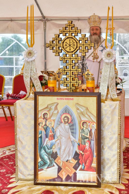 Biserică înnoită pentru pomenirea celor adormiți în Mizil 220046