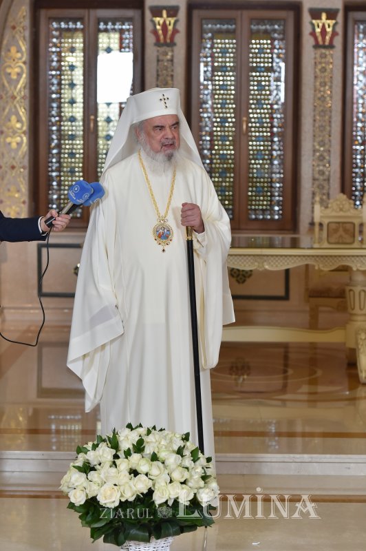 Tinerii din ASCOR au fost binecuvântați de Patriarhul României 219928