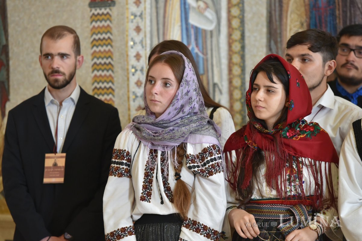 Tinerii din ASCOR au fost binecuvântați de Patriarhul României 219932