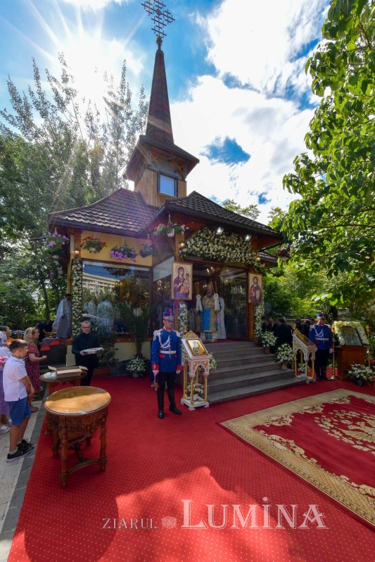 Icoana „Prodromița” cinstită la Paraclisul Catedralei Naţionale 220230