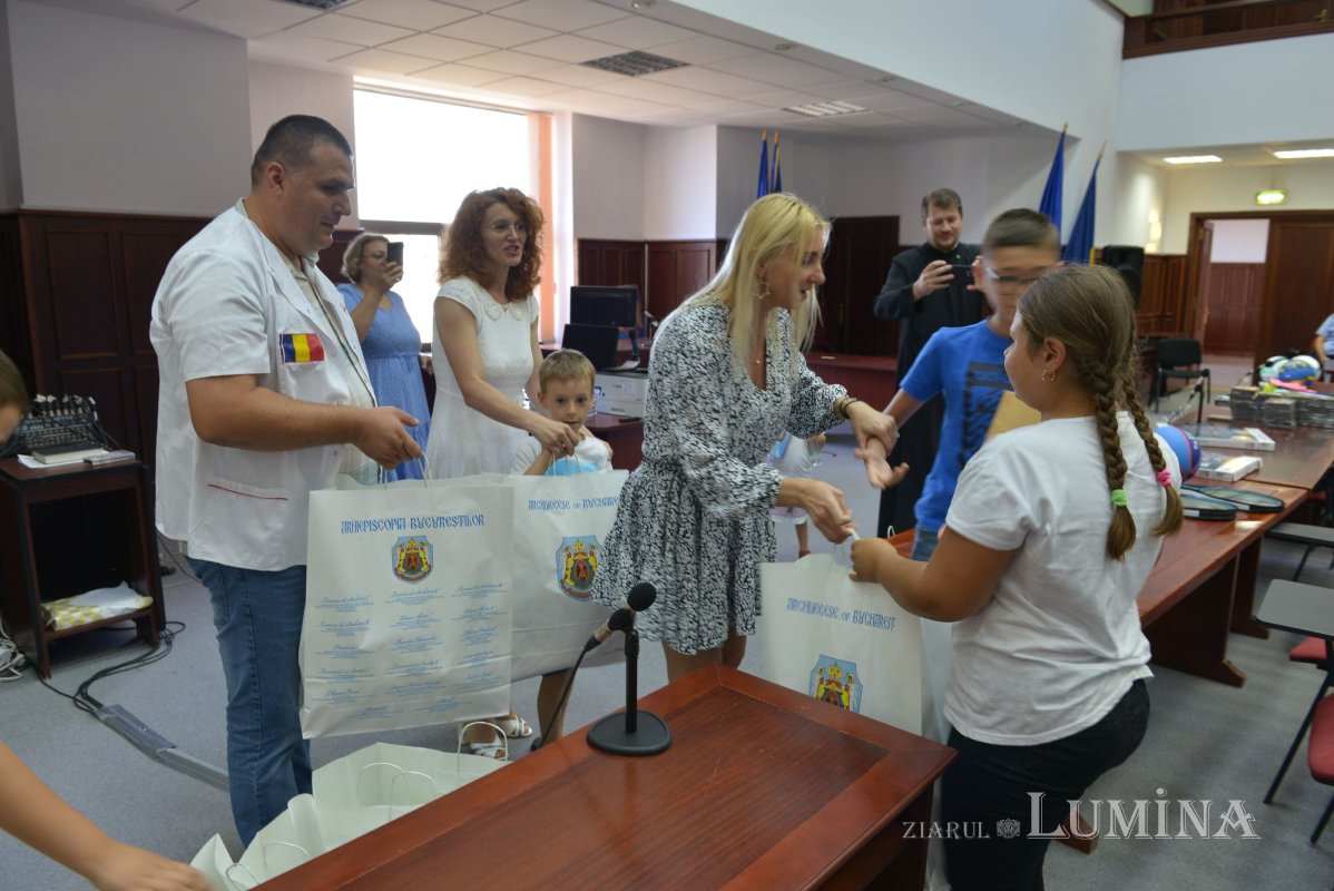 O zi în Capitală pentru beneficiarii campaniei „Ajutor pentru elevi” 220434