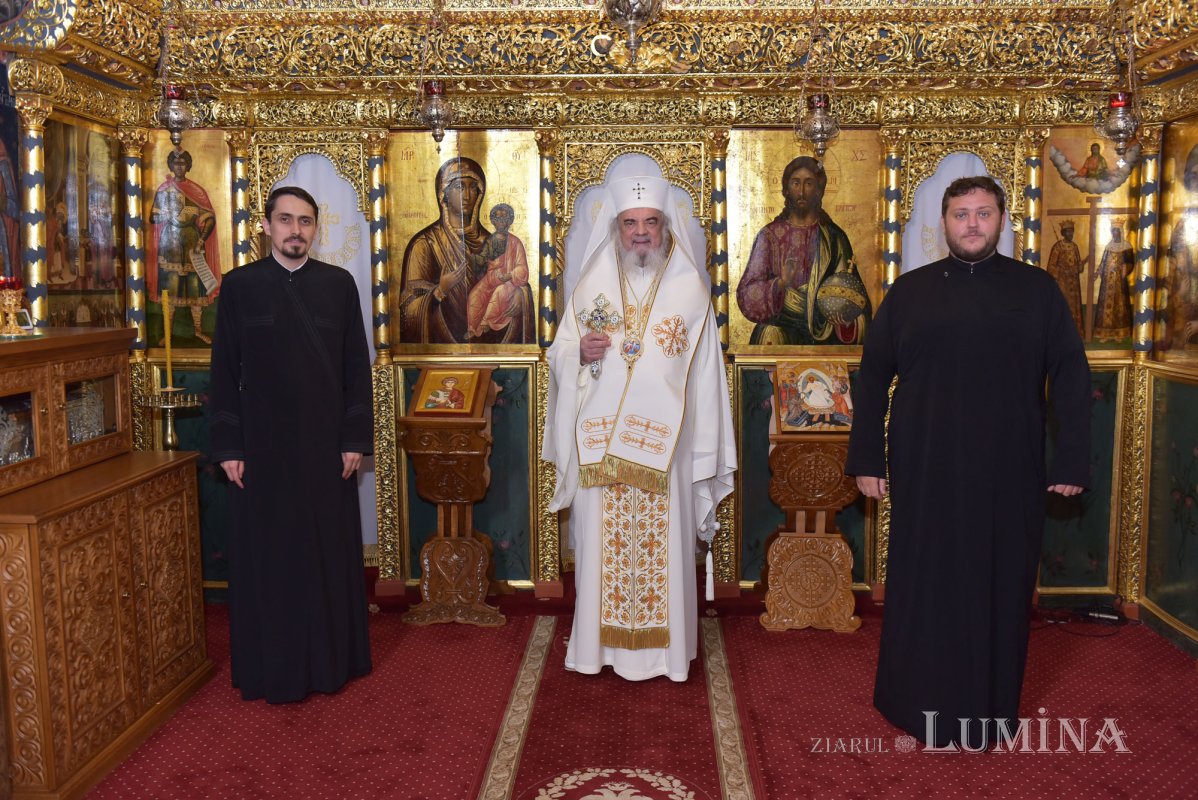 „Demonii îi dezbină pe oameni, iar Dumnezeu îi adună prin harul iubirii Sale” 220672