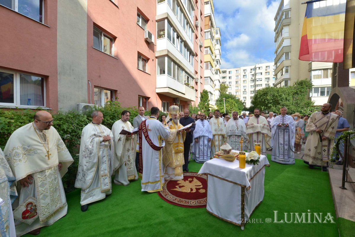 Veșmânt nou de har pentru biserica Parohiei „Sfântul Ioan”-Moși 220685