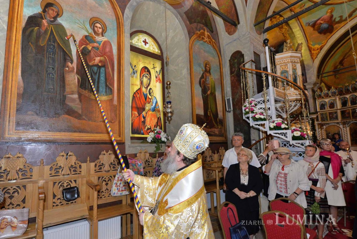 Veșmânt nou de har pentru biserica Parohiei „Sfântul Ioan”-Moși 220706