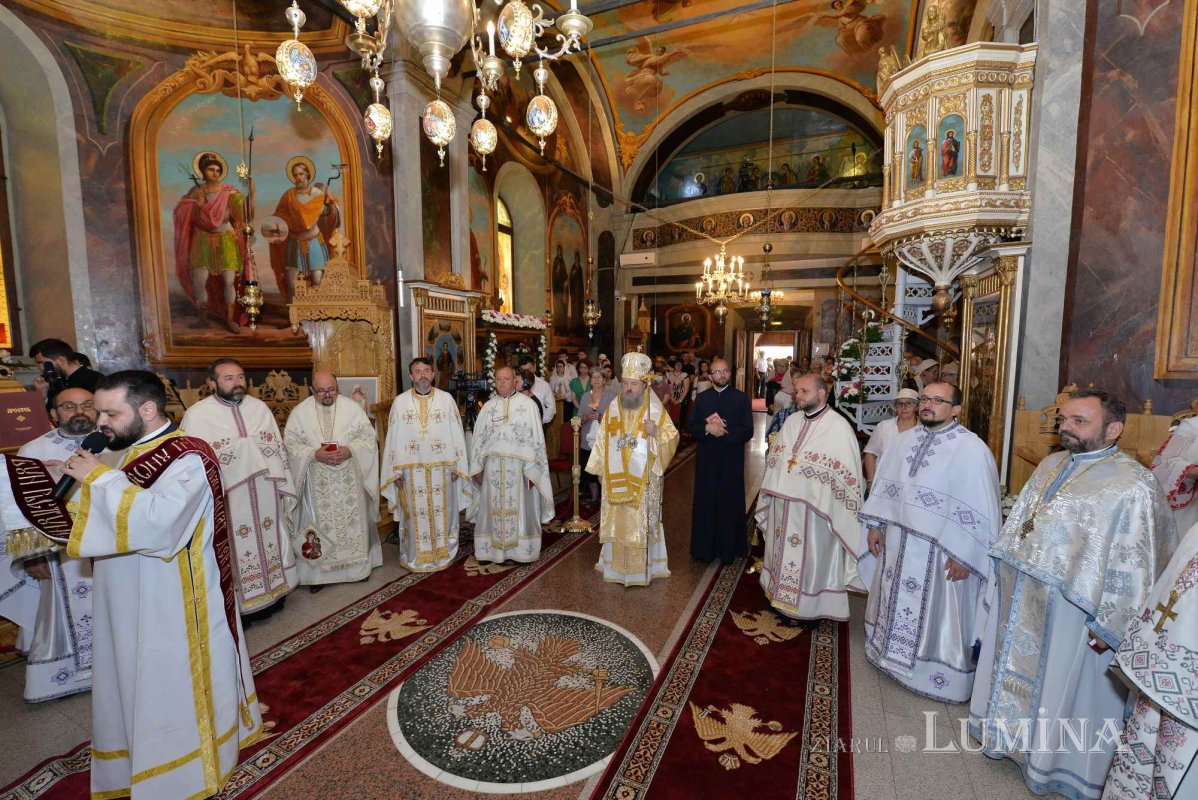 Veșmânt nou de har pentru biserica Parohiei „Sfântul Ioan”-Moși 220710