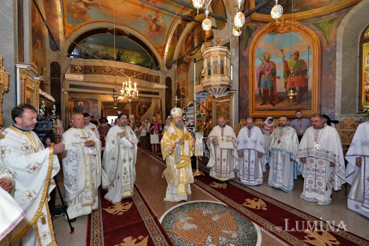 Veșmânt nou de har pentru biserica Parohiei „Sfântul Ioan”-Moși 220714