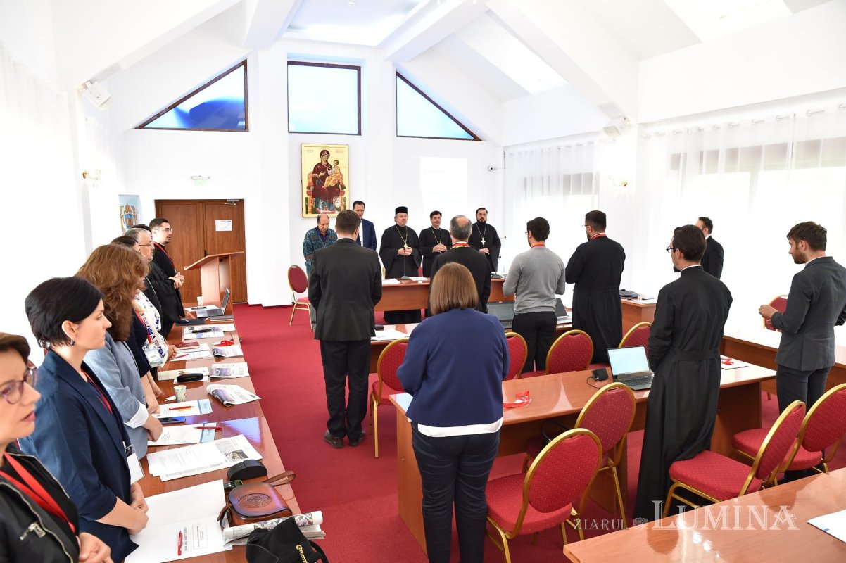 „Ziarul Lumina 5.000”: colocviu de presă la Mănăstirea Caraiman 220550