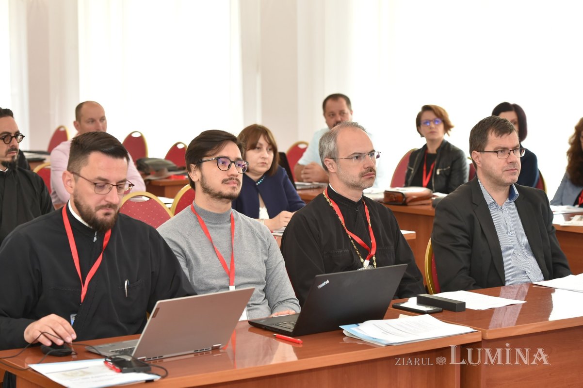 „Ziarul Lumina 5.000”: colocviu de presă la Mănăstirea Caraiman 220558