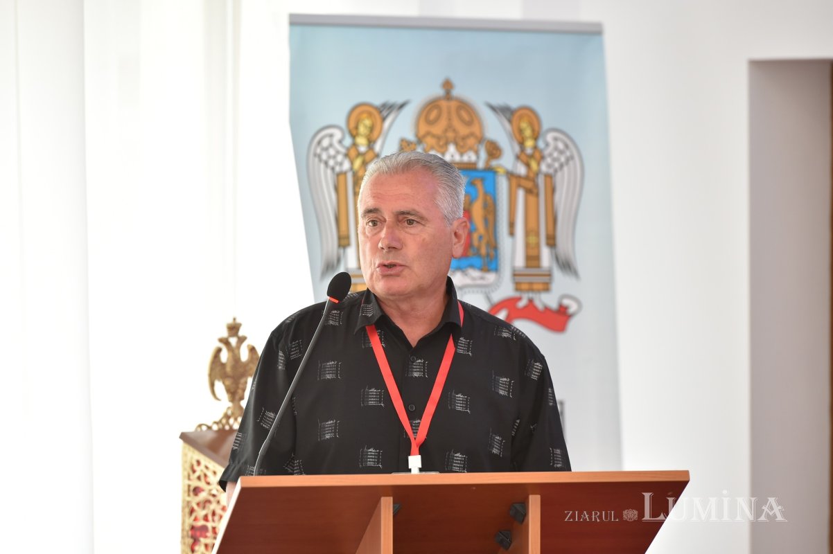 „Ziarul Lumina 5.000”: colocviu de presă la Mănăstirea Caraiman 220576