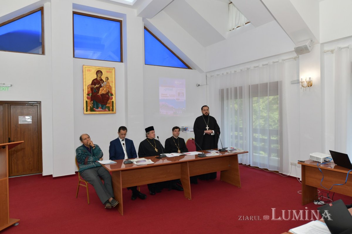 „Ziarul Lumina 5.000”: colocviu de presă la Mănăstirea Caraiman 220582