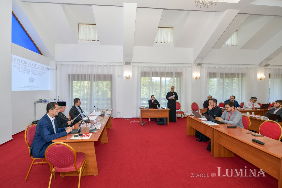 „Ziarul Lumina 5.000”: colocviu de presă la Mănăstirea Caraiman 220587