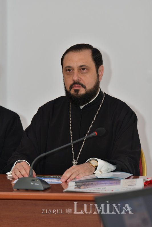 „Ziarul Lumina 5.000”: colocviu de presă la Mănăstirea Caraiman 220597