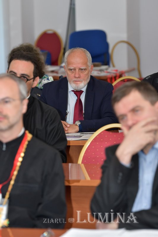 „Ziarul Lumina 5.000”: colocviu de presă la Mănăstirea Caraiman 220605