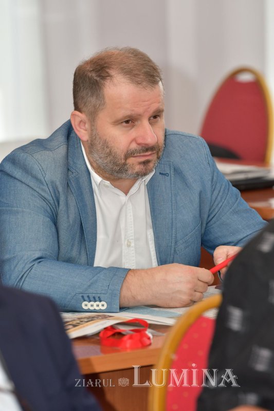 „Ziarul Lumina 5.000”: colocviu de presă la Mănăstirea Caraiman 220613