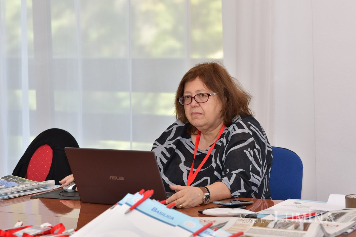 „Ziarul Lumina 5.000”: colocviu de presă la Mănăstirea Caraiman 220617