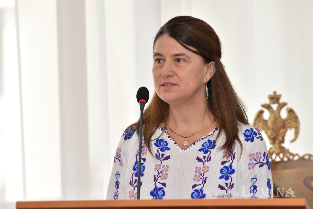 „Ziarul Lumina 5.000”: colocviu de presă la Mănăstirea Caraiman 220631