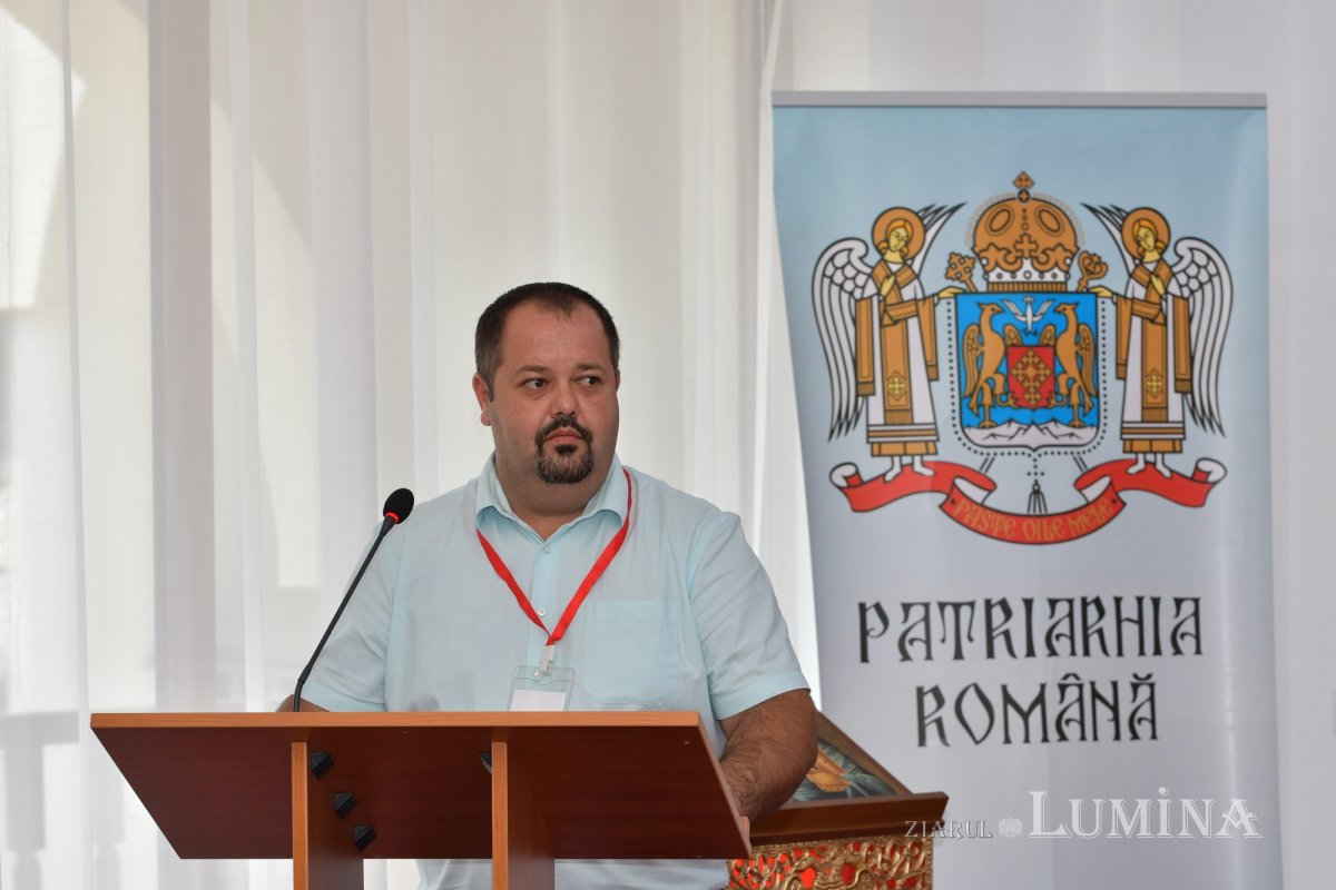 „Ziarul Lumina 5.000”: colocviu de presă la Mănăstirea Caraiman 220632