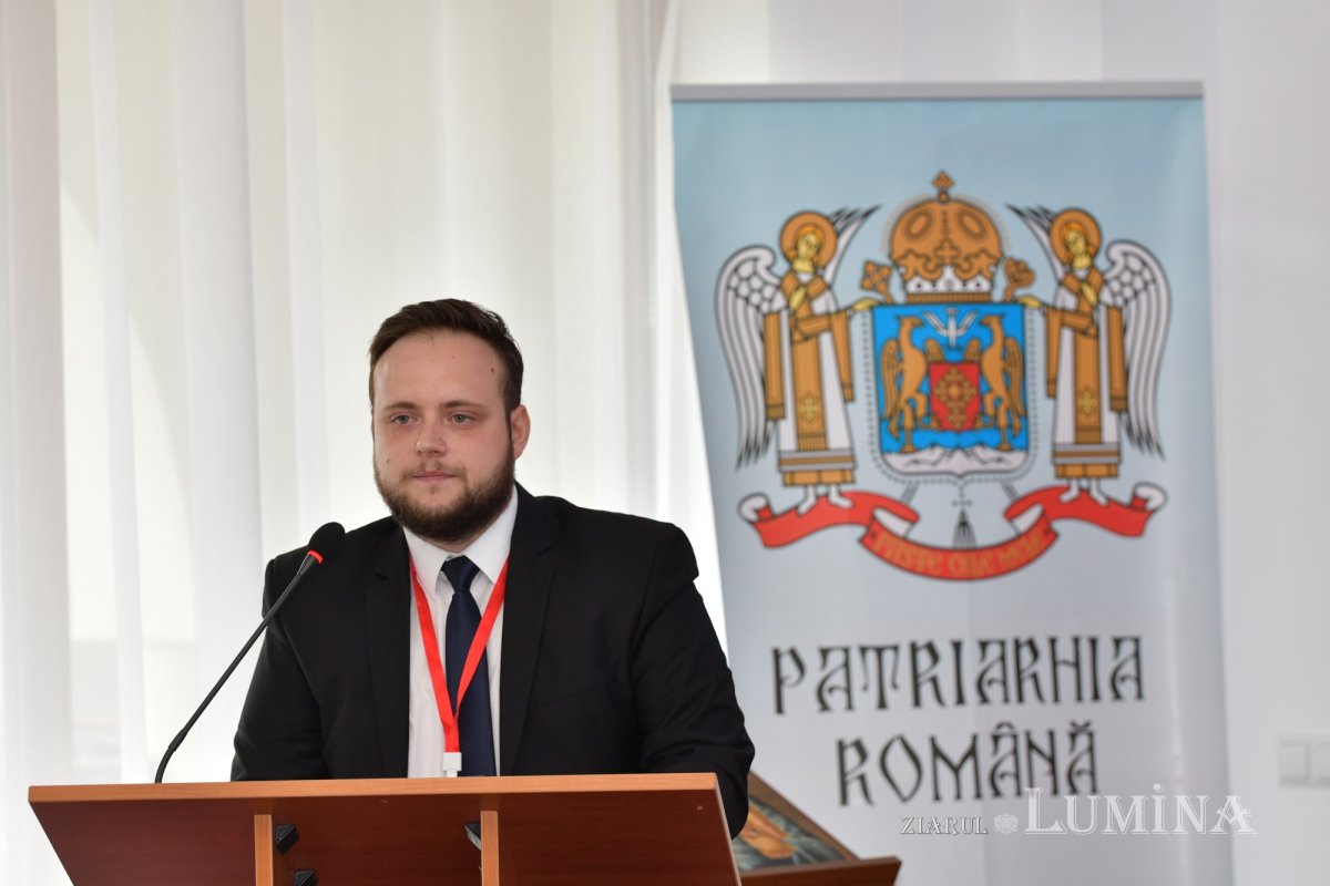 „Ziarul Lumina 5.000”: colocviu de presă la Mănăstirea Caraiman 220635