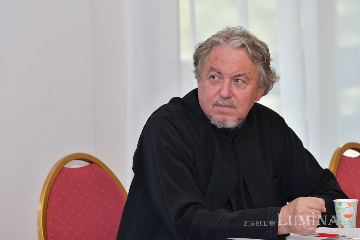 „Ziarul Lumina 5.000”: colocviu de presă la Mănăstirea Caraiman 220640