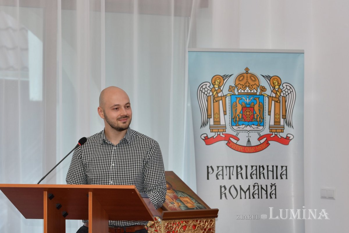 „Ziarul Lumina 5.000”: colocviu de presă la Mănăstirea Caraiman 220646