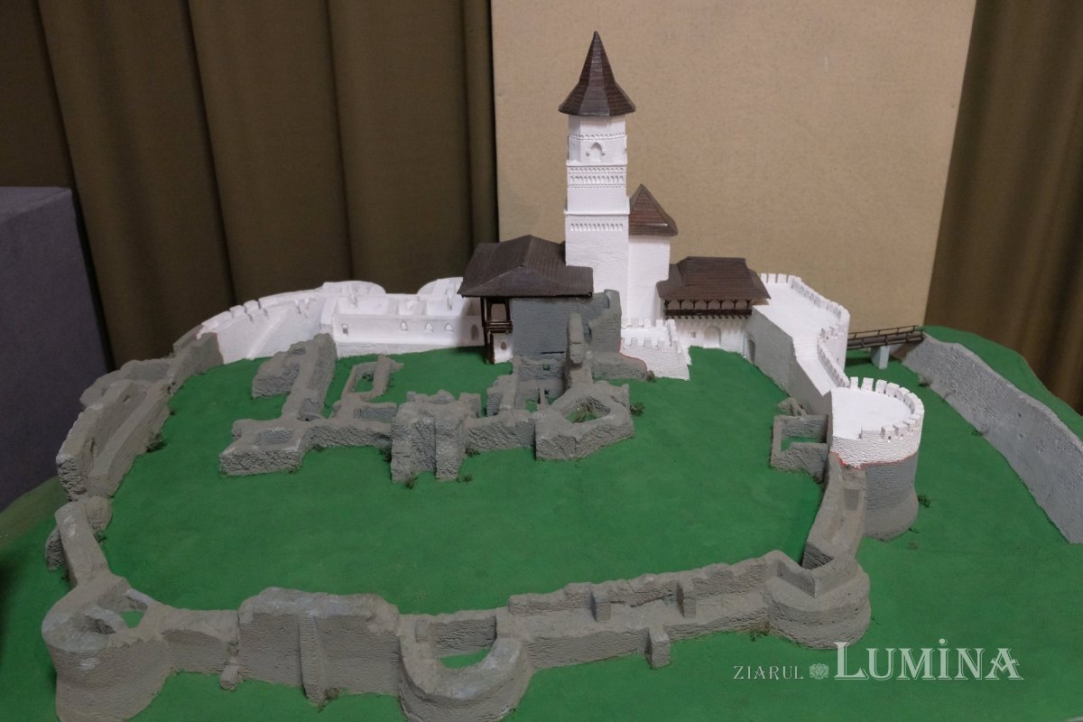 Preoţi cu crucea-n frunte, căci oastea e creştină 221088