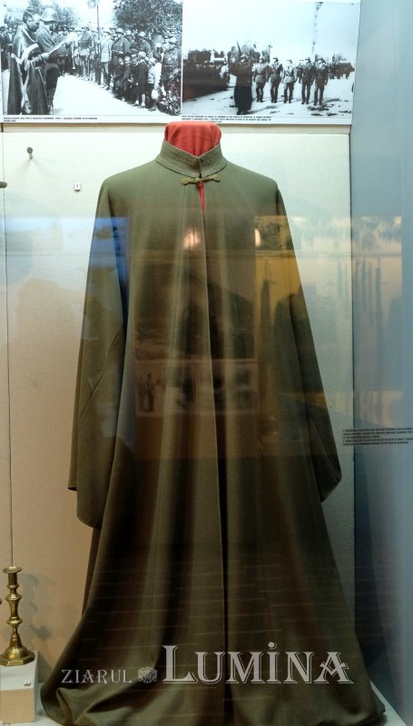 Preoţi cu crucea-n frunte, căci oastea e creştină 221111