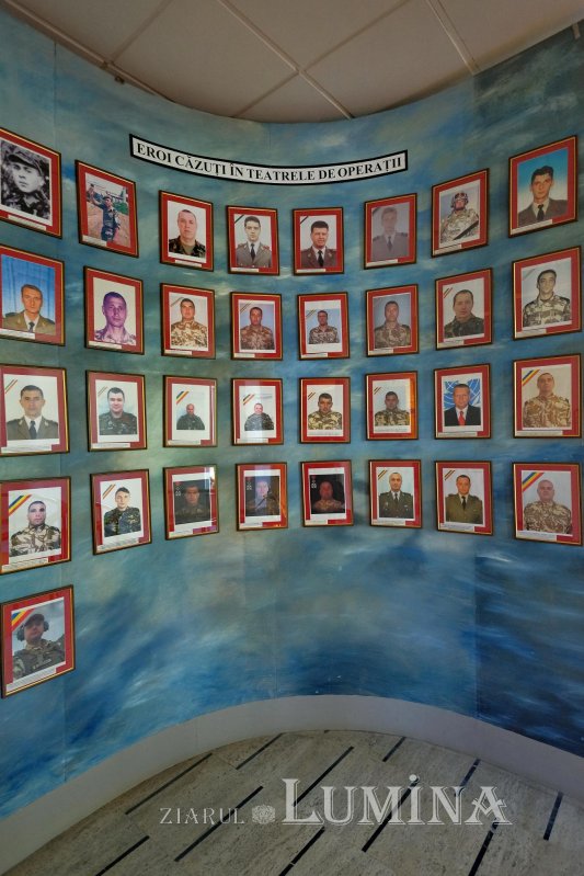 Preoţi cu crucea-n frunte, căci oastea e creştină 221130