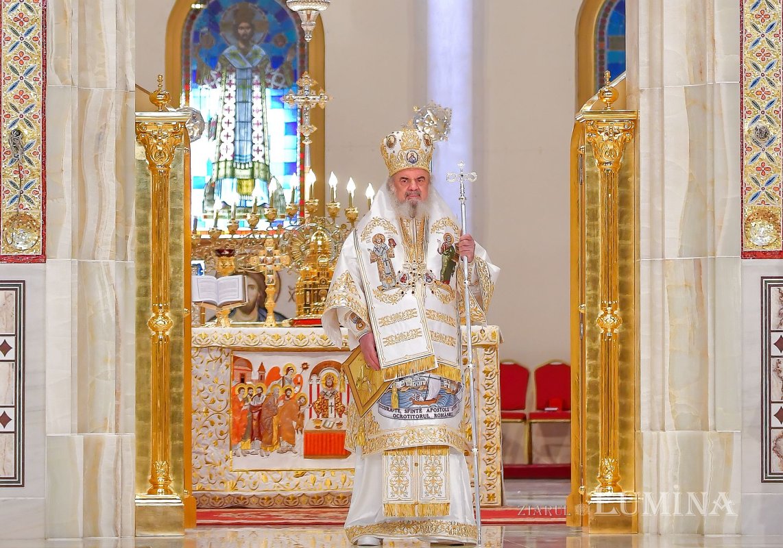 Fotografii artistice ale Publicațiilor Lumina 221143