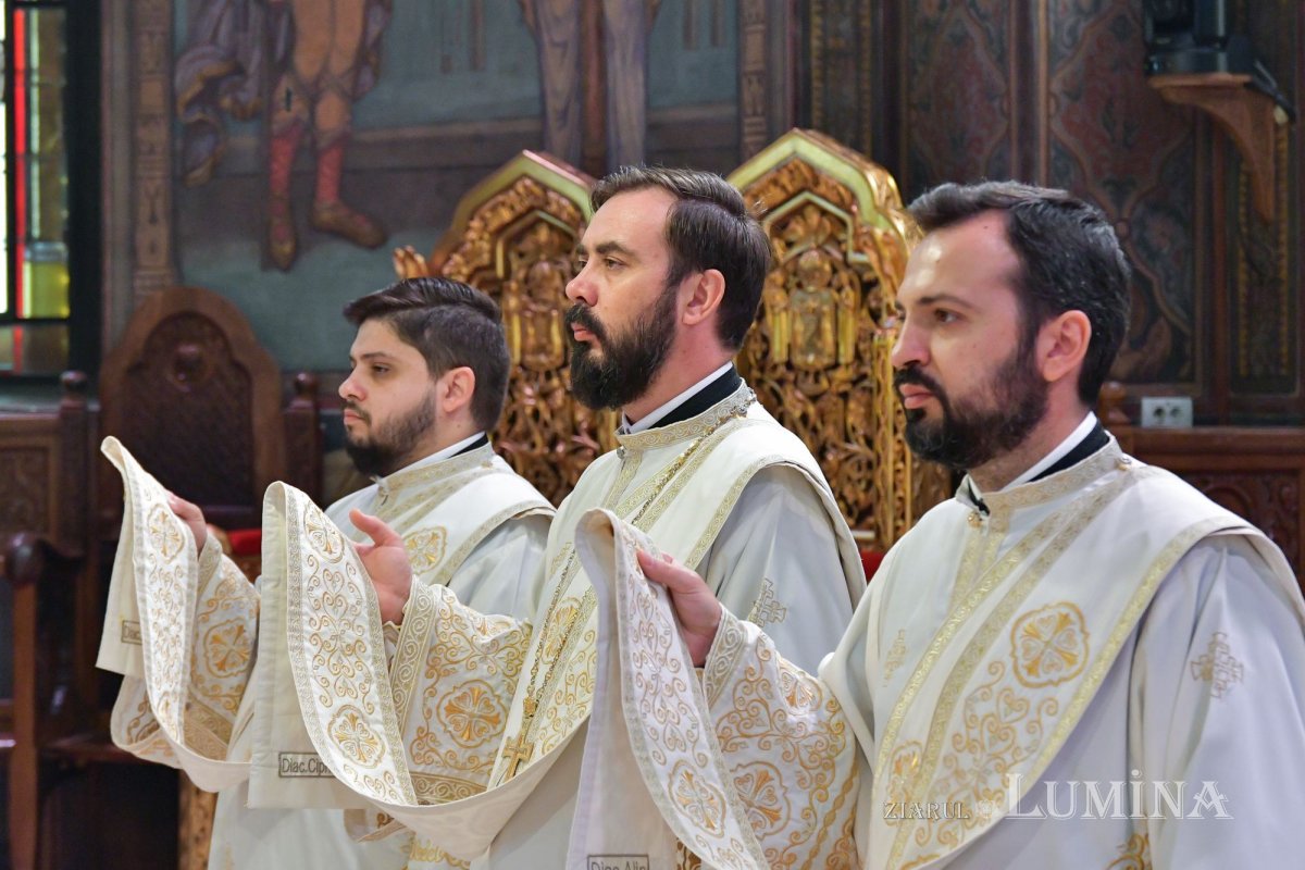 Ziua de naștere a Patriarhului României sărbătorită prin rugăciune 221197