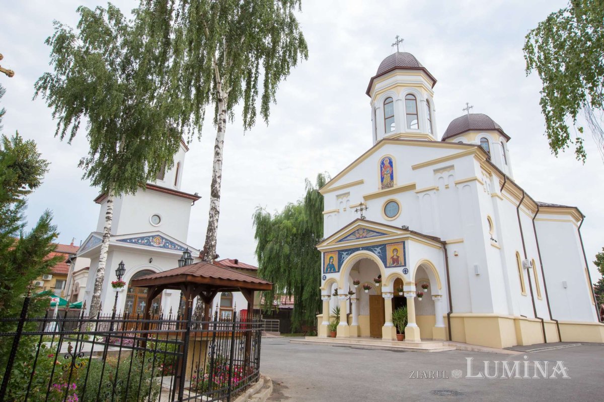 Pantelimon, un sfânt doctor iubit de români 221594