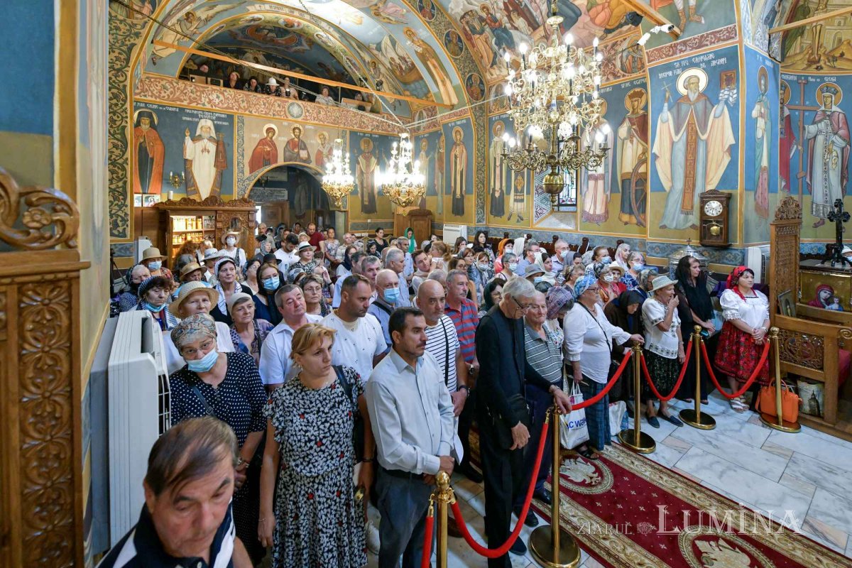 Prinos adus Tămăduitorului Pantelimon în orașul său din Ilfov 221696